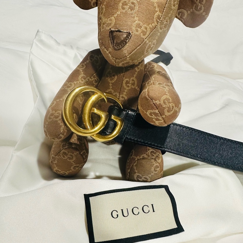 Gucci Belt only!
Gucci Teddy bear 🧸 and dust bag not included!